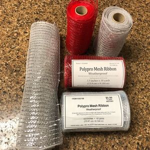 Polypro mesh ribbon.